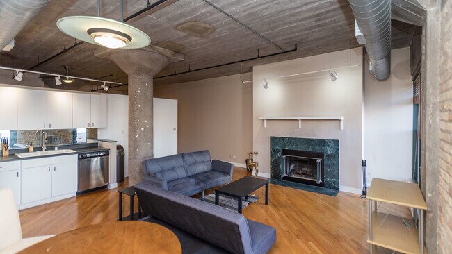 Foto del edificio - 411 W Ontario St