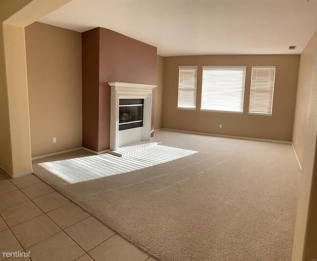Foto del edificio - 4 br, 4 bath House - 13776 Stagecoach Trl