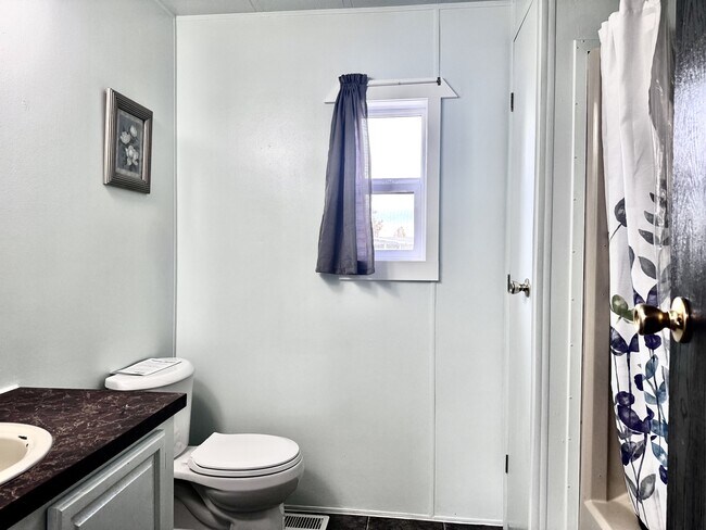 Building Photo - 2020 Sage Ln