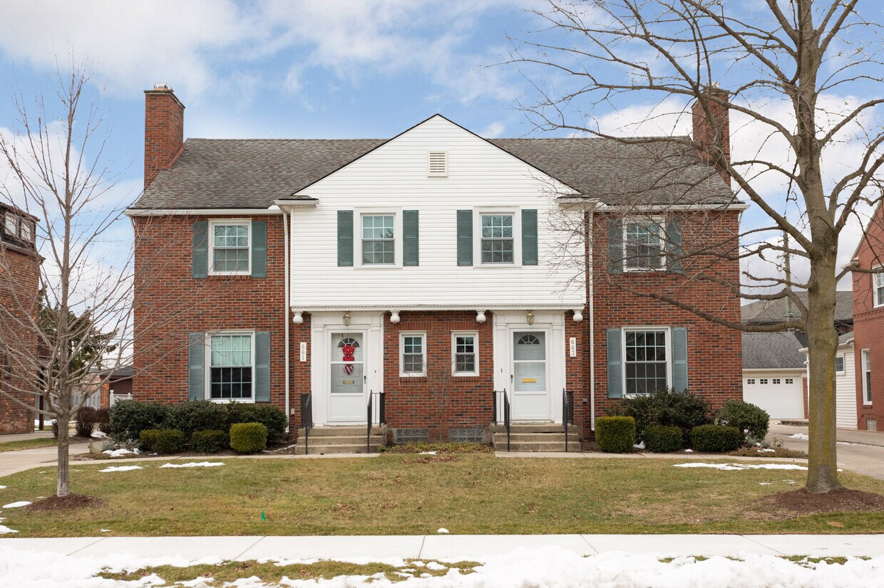 661 Neff Rd, Grosse Pointe, MI 48230 Townhome Rentals in Grosse