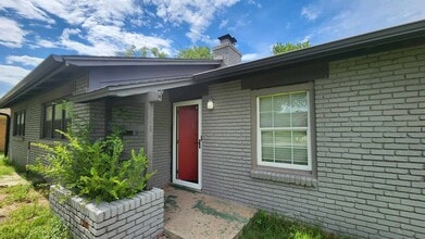 Building Photo - 3701 NW 60th St