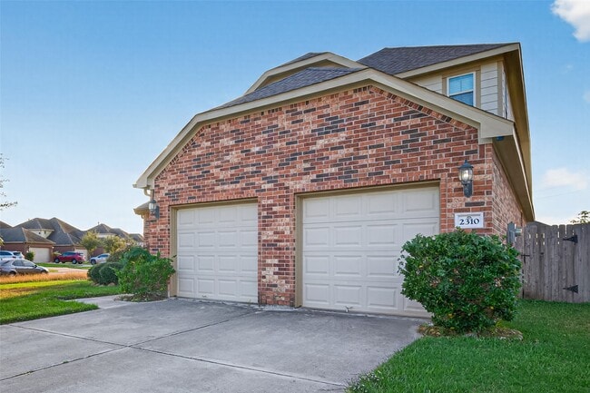 Foto del edificio - 2310 Shannon Ct