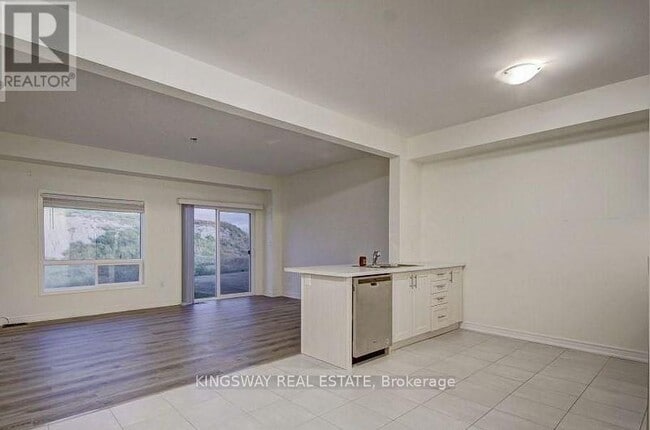 Building Photo - 16 Bradbury Rd