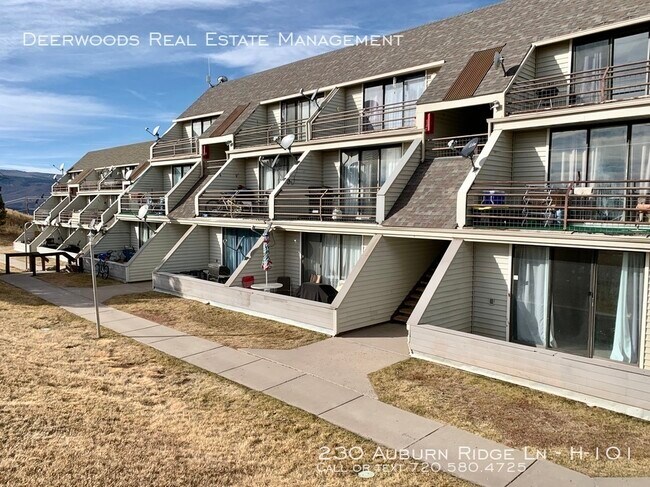 Foto del edificio - 230 Auburn Ridge Ln