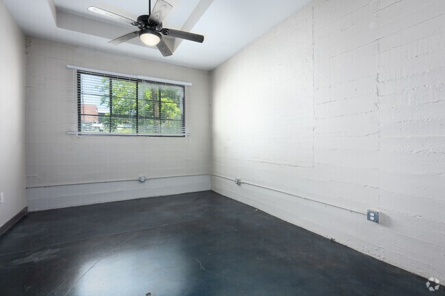 1 dormitorio, 1 baño - 575 pies cuadrados - Sala de estar - The Electra