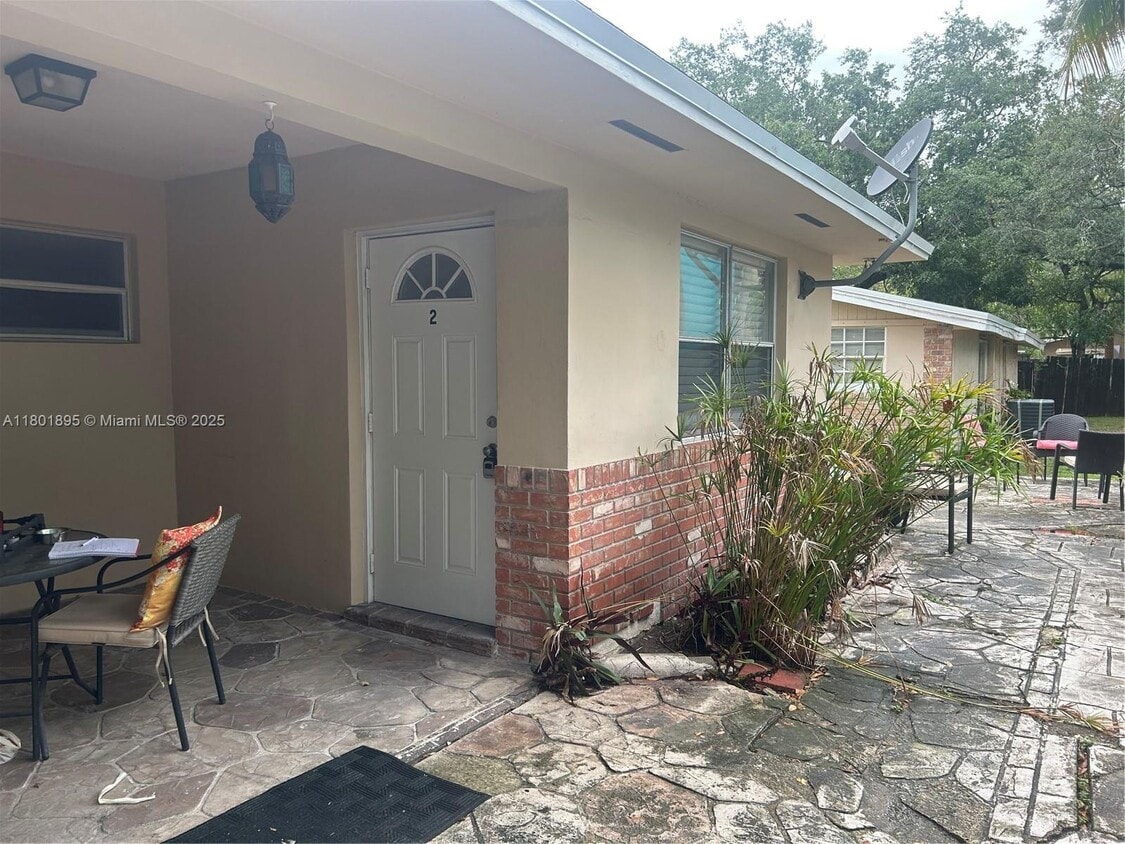 Foto principal - 1111 SW 2nd Ct