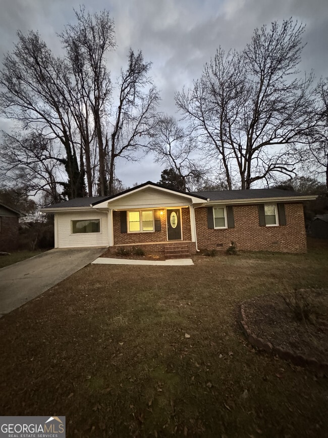 Building Photo - 128 Lily Dr