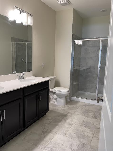 Photo - 1058 Quaker Rdg Ln House