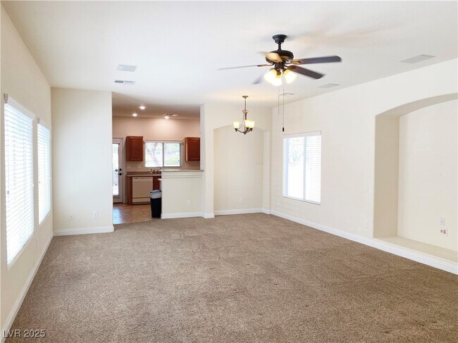 Building Photo - 4821 Longshot Dr