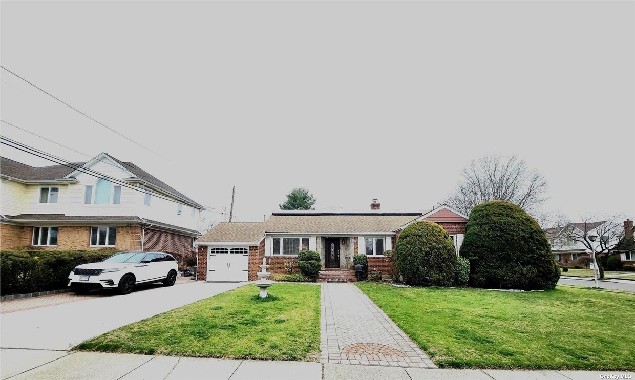 Primary Photo - 1107 Maple Ln