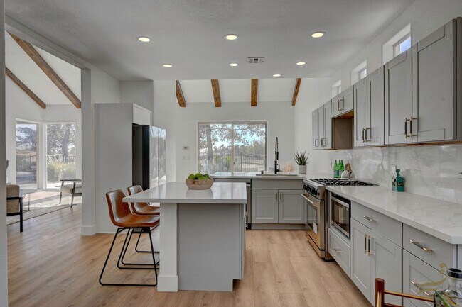 Foto del edificio - 8941 Diamond Falls Dr