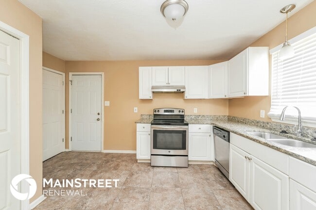 Foto del edificio - 3328 Mansfield Ln