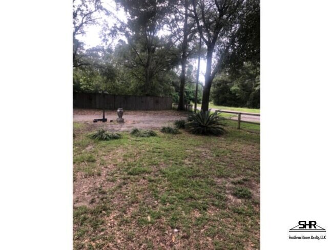 Building Photo - 1042 Muscogee Rd