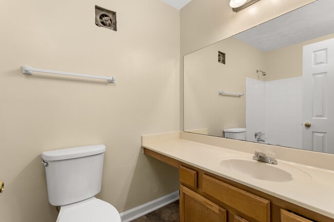 Calibre Springs Hampton Classic 720 sq. ft. Floorplan - Calibre Springs