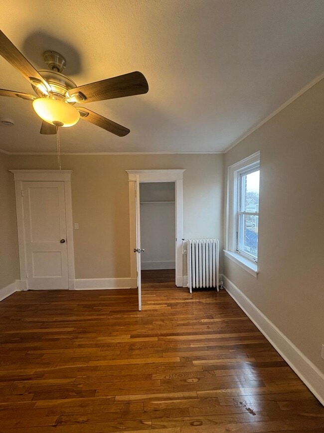 Building Photo - 173 Elm St