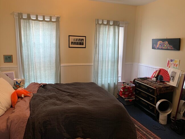 Cama 1 - 19 School St