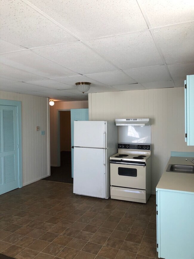 Building Photo - 101 S Broad St Apt 40