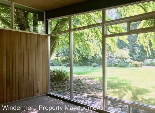 Foto del edificio - 3 br, 2 bath House - 8391 Grand Avenue NE