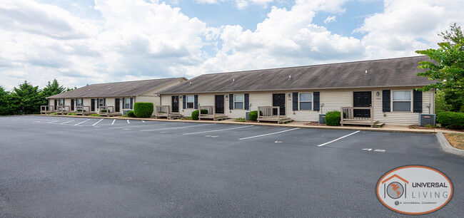 Building Photo - Stone Crest Townhomes