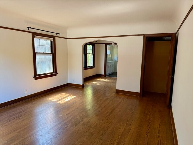 Photo - 937 10th Ave E Townhome