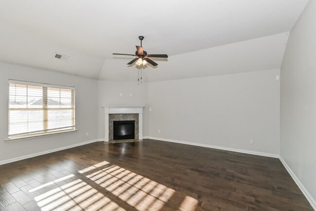 Foto del edificio - 2805 S Cherry Dr