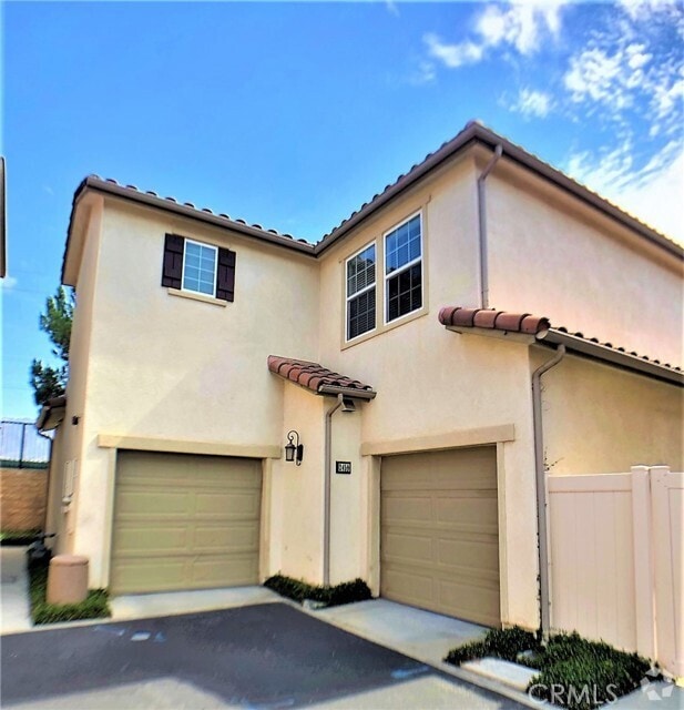 Building Photo - 2459 Bruin Pl