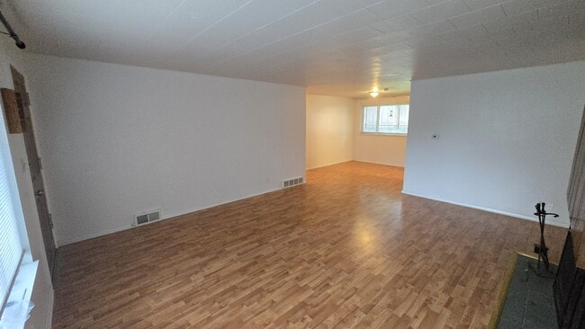 Building Photo - 6546 25th Ave NE