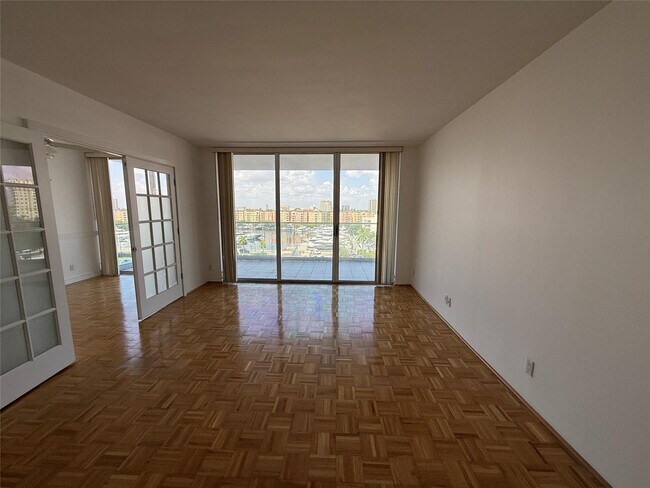 Foto del edificio - 19707 Turnberry Way