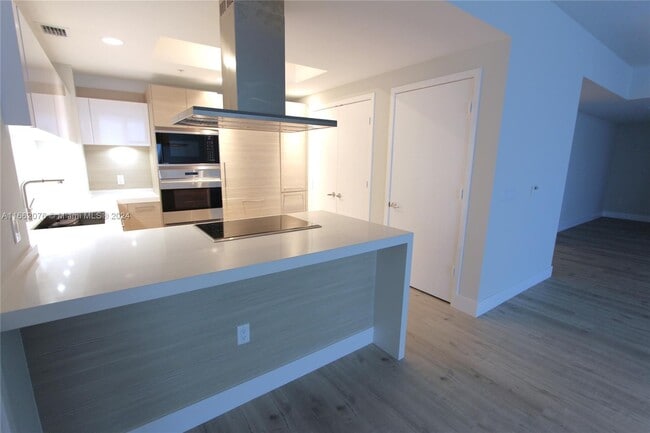 Photo - 17301 Biscayne Blvd Apartment