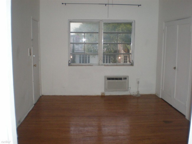 Building Photo - 702 14th St