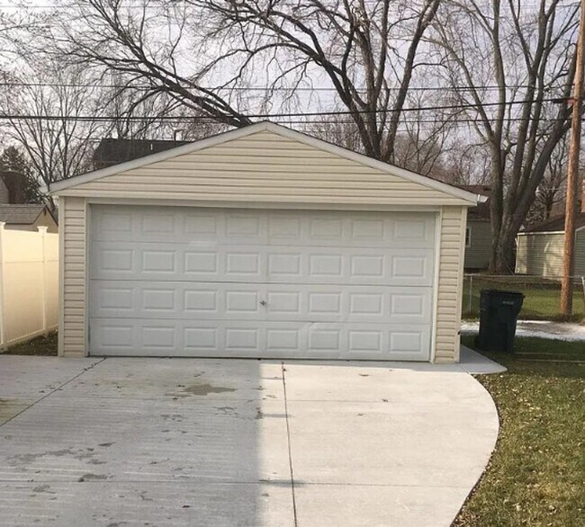 Foto del edificio - 3 Bedroom Single Family Home