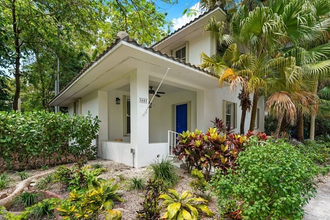 Photo - 3605 SW 37th Ave House
