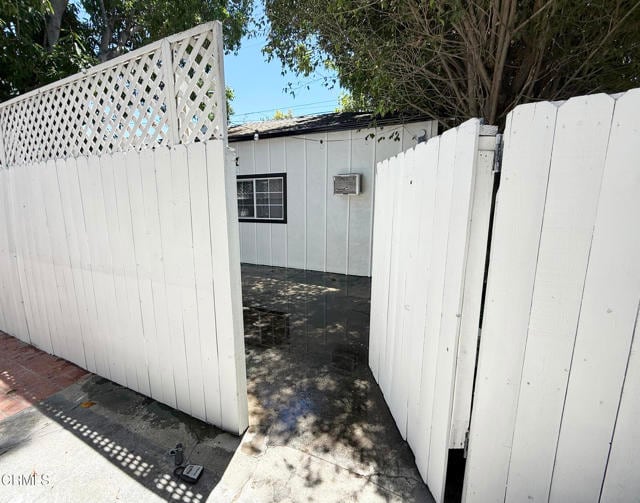 Building Photo - 10832 Otsego St