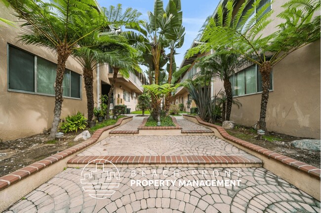 Building Photo - 839-845 Glenway Dr.