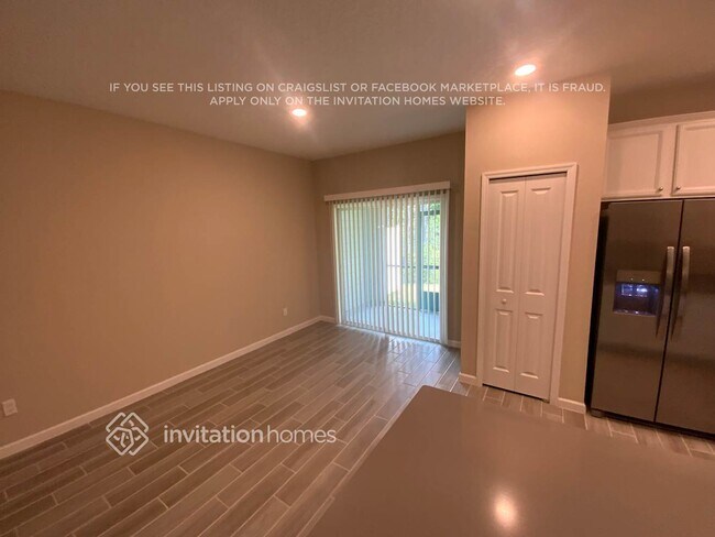 Foto del edificio - 659 Cherry Ridge Dr
