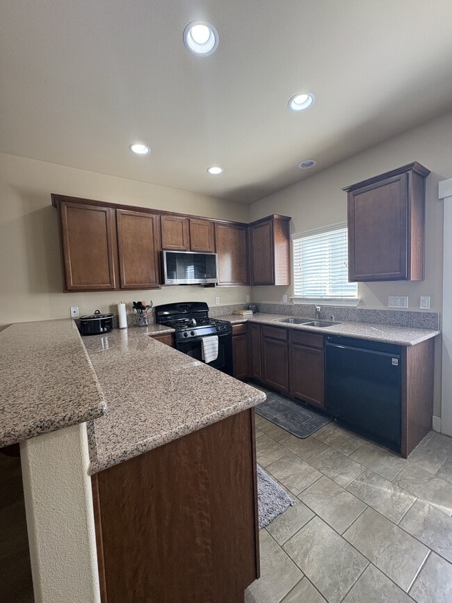 Foto del edificio - 5282 Western Wy