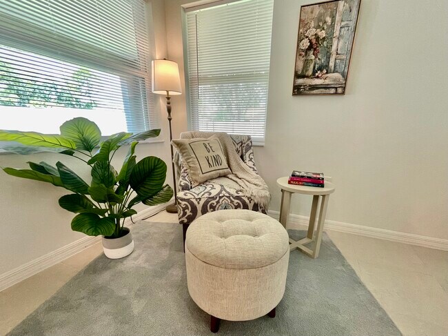 Foto del edificio - 342 Parkview Dr