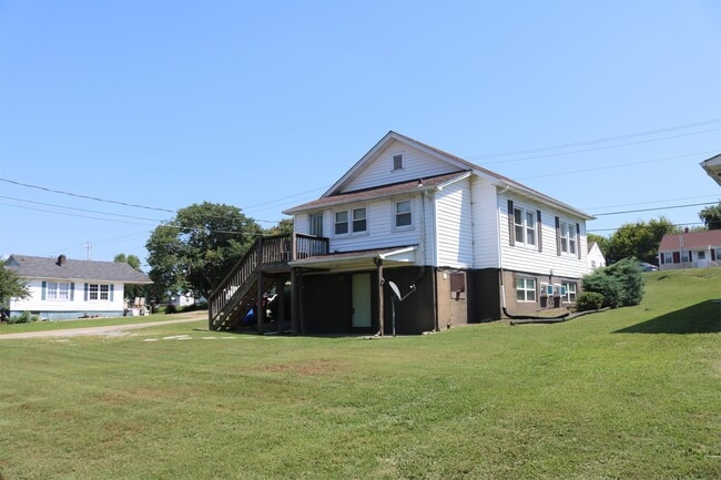 Building Photo - 657 E Lincoln Rd