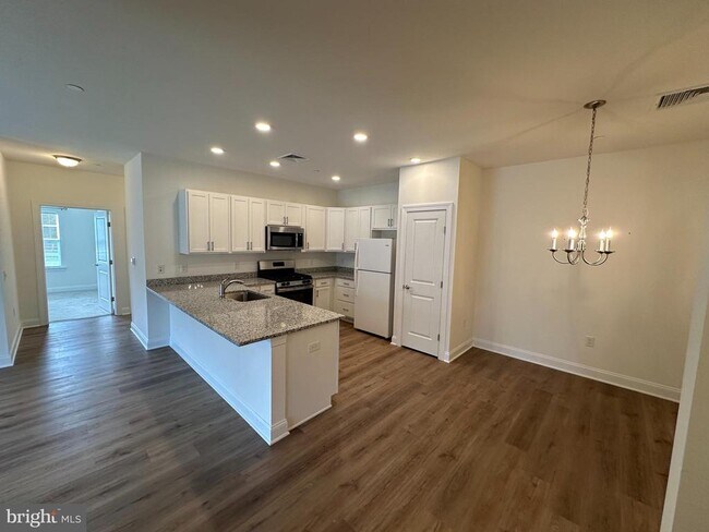 Building Photo - 612 Harvin Wy