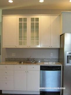 Foto del edificio - 731 Parker St