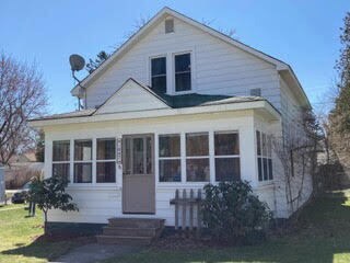 Front view - 1047 W Southern Ave