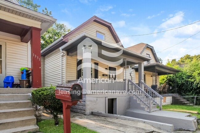 Building Photo - 1329 Wheeler St