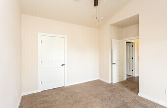 2BR 1BA - 855 SF - Sandstone Ridge