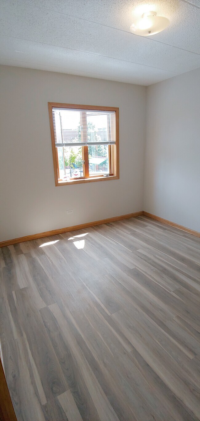 BR 1 - 2148 S China Plz