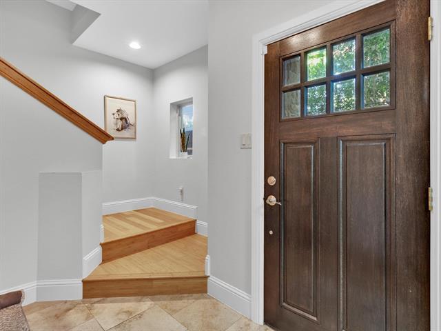 Foto del edificio - 5914 Hudson St