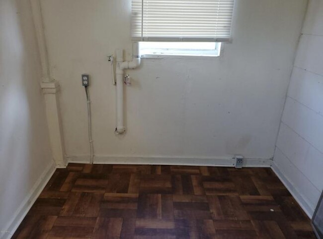 Foto del edificio - 3 bedroom in Jacksonville FL 32209