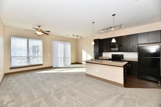 Interior Photo - Mezz 42