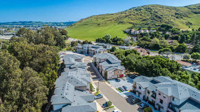 Gorgeous San Luis Obispo location - Twin Creeks Apartments