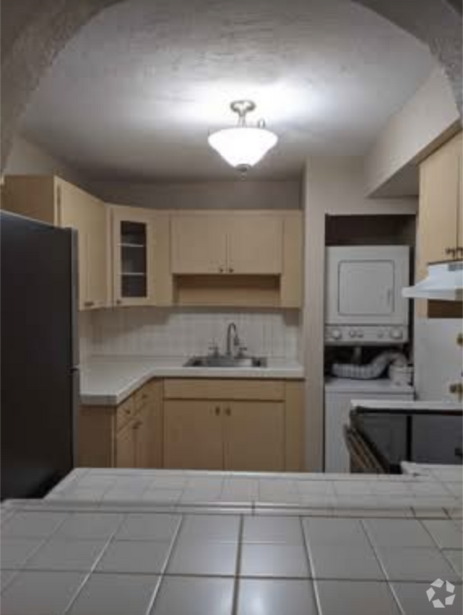 Building Photo - 13700 SW 62nd St
