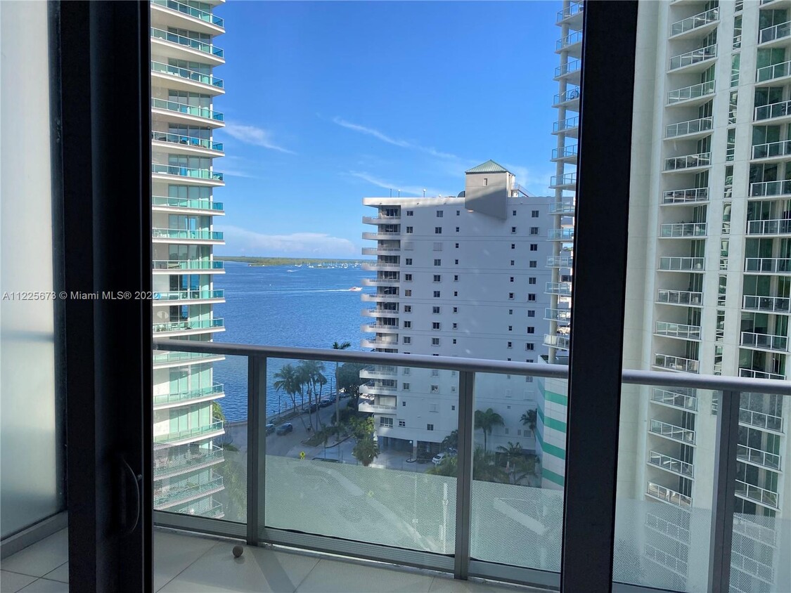 1300 Brickell Bay Dr Unit 1205, Miami, FL 33131 Condo for Rent in